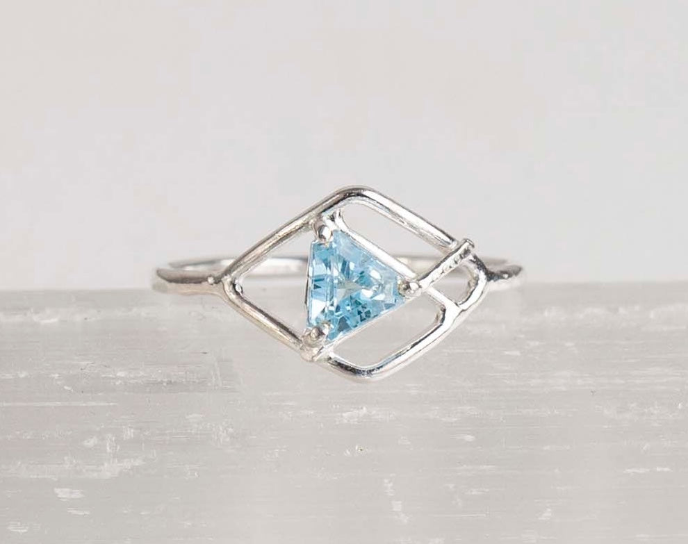 Blue Topaz Flora Ring SS