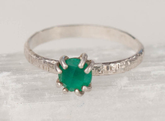 Green Onyx Crosshatch Band Ring