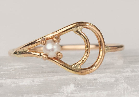 Pearl Enya Ring