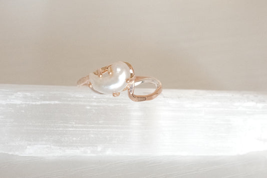 Ghostly Pearl Aion Ring