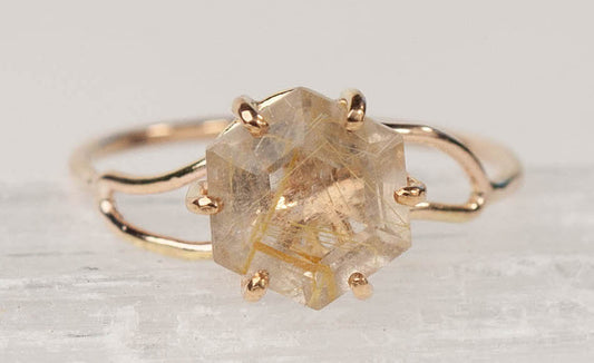 Rutilated Quartz Wavy Kassia Ring