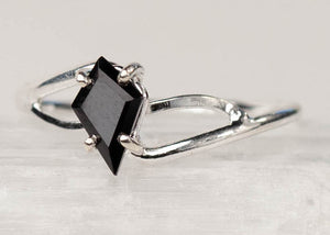 Black Spinel Aion Ring