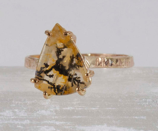 Dendritic Agate Crosshatch Band Ring