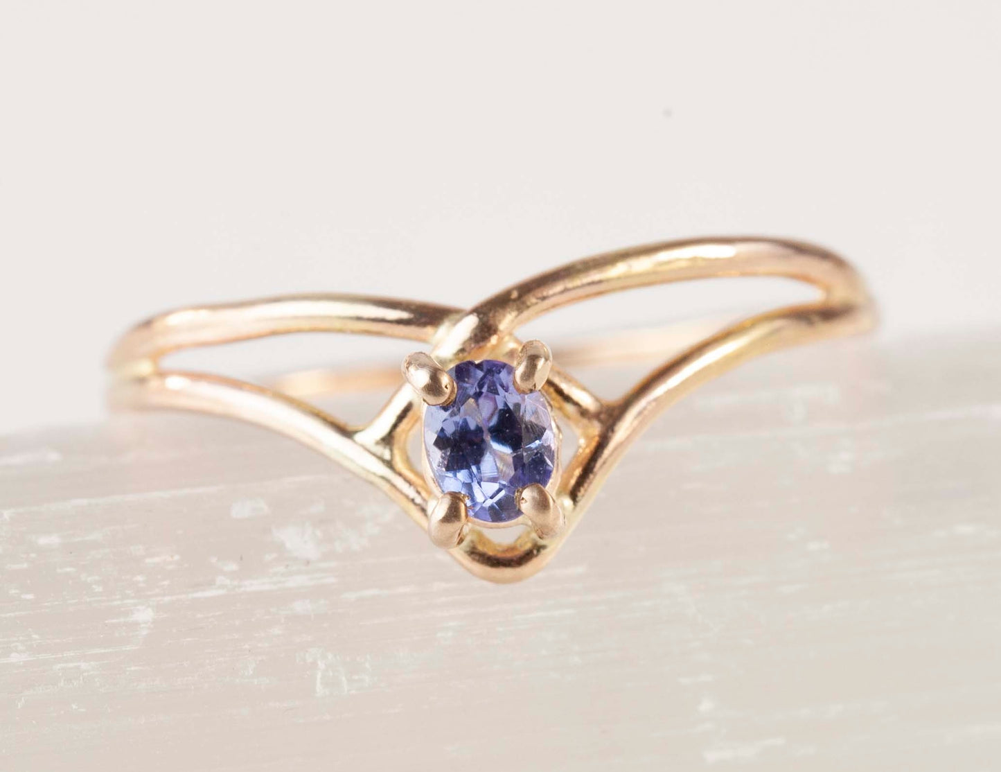 Tanzanite Arwyn Ring