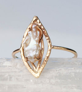 Baroque Pearl Aphrodite Ring