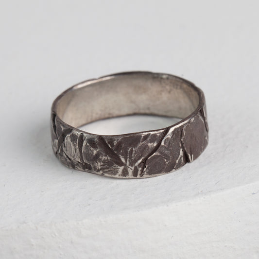 Cracked Ring